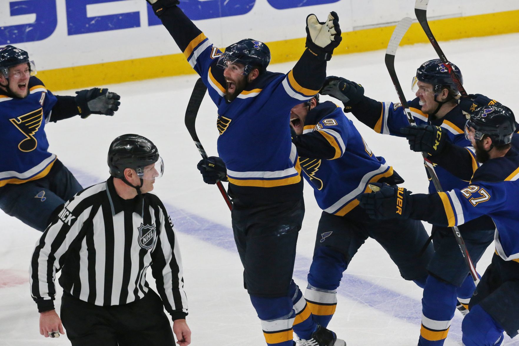 Blues and Stars go for broke in final playoff game 7